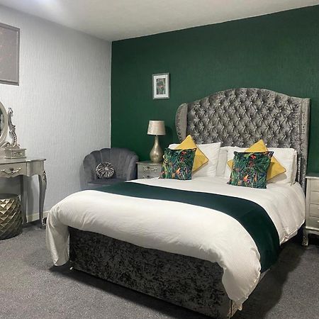 Saphire Glasgow Apartments Giffnock Esterno foto